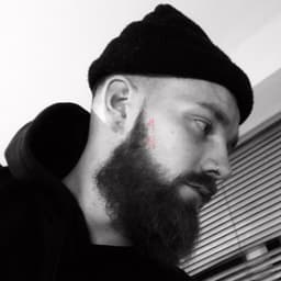 TeddyGreyOnStuff creator avatar